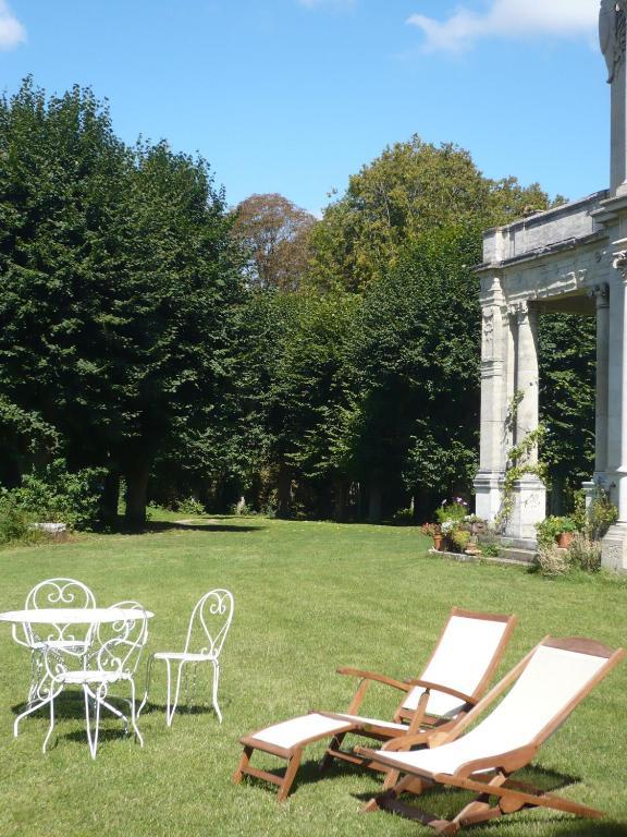 Bed and Breakfast Chateau De La Madeleine Pressagny l'Orgueilleux Экстерьер фото